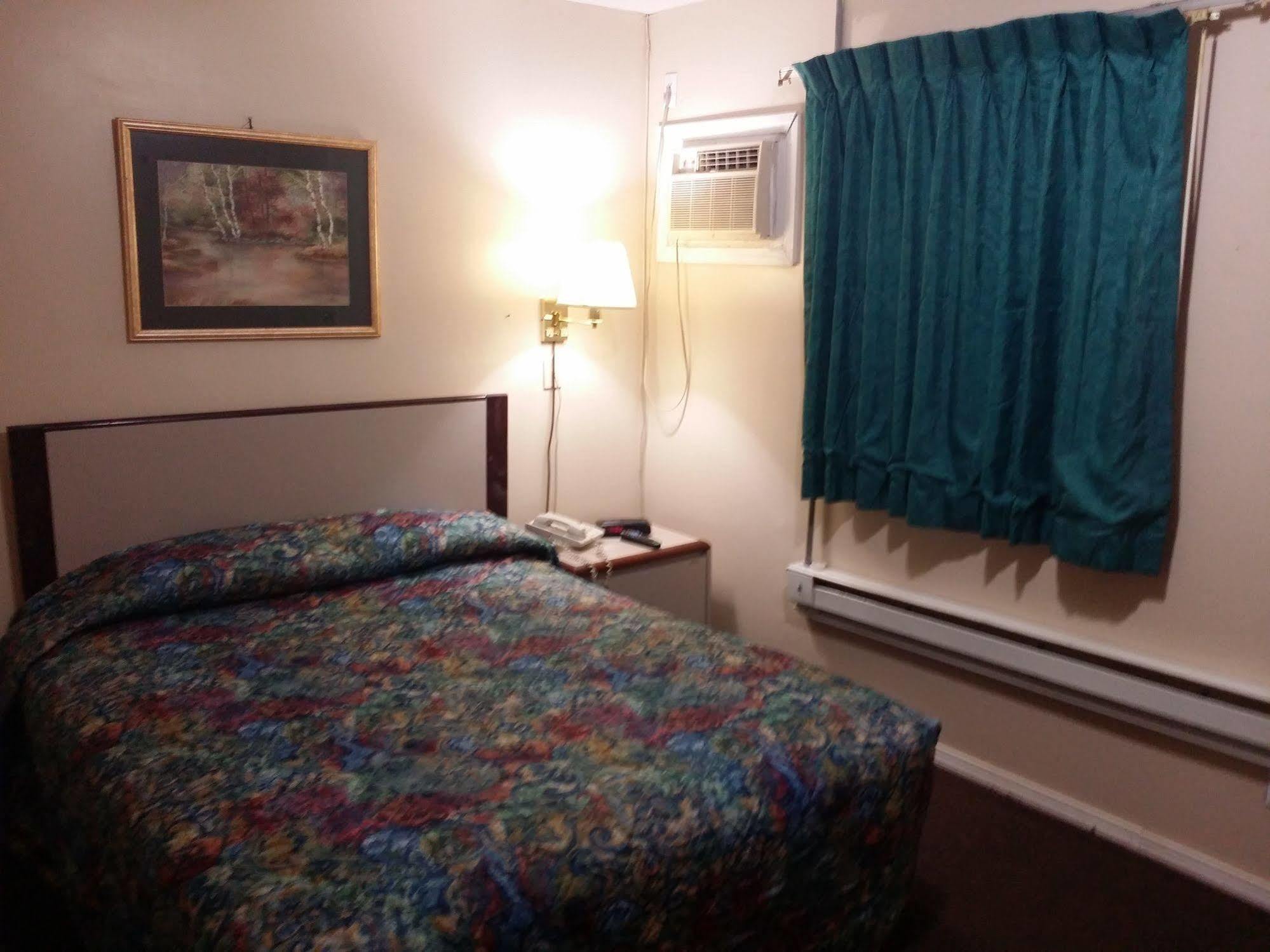 Rosemount Motel Bedford Bagian luar foto