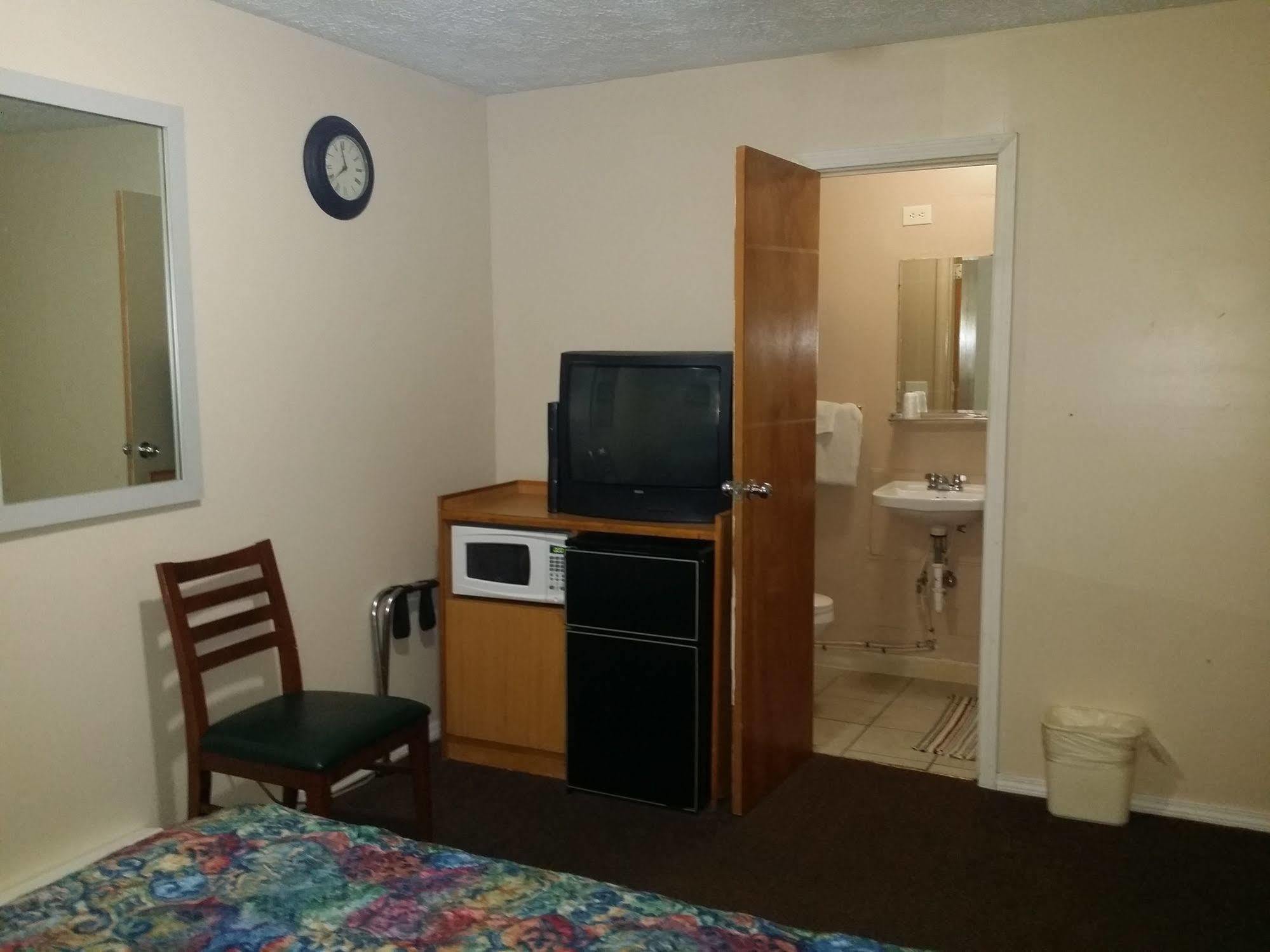Rosemount Motel Bedford Bagian luar foto