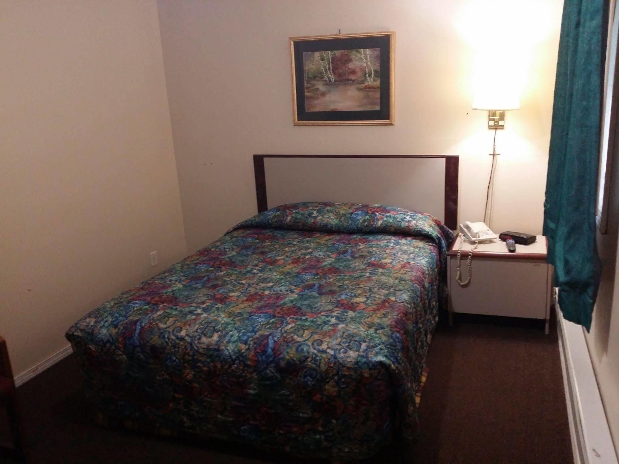 Rosemount Motel Bedford Bagian luar foto