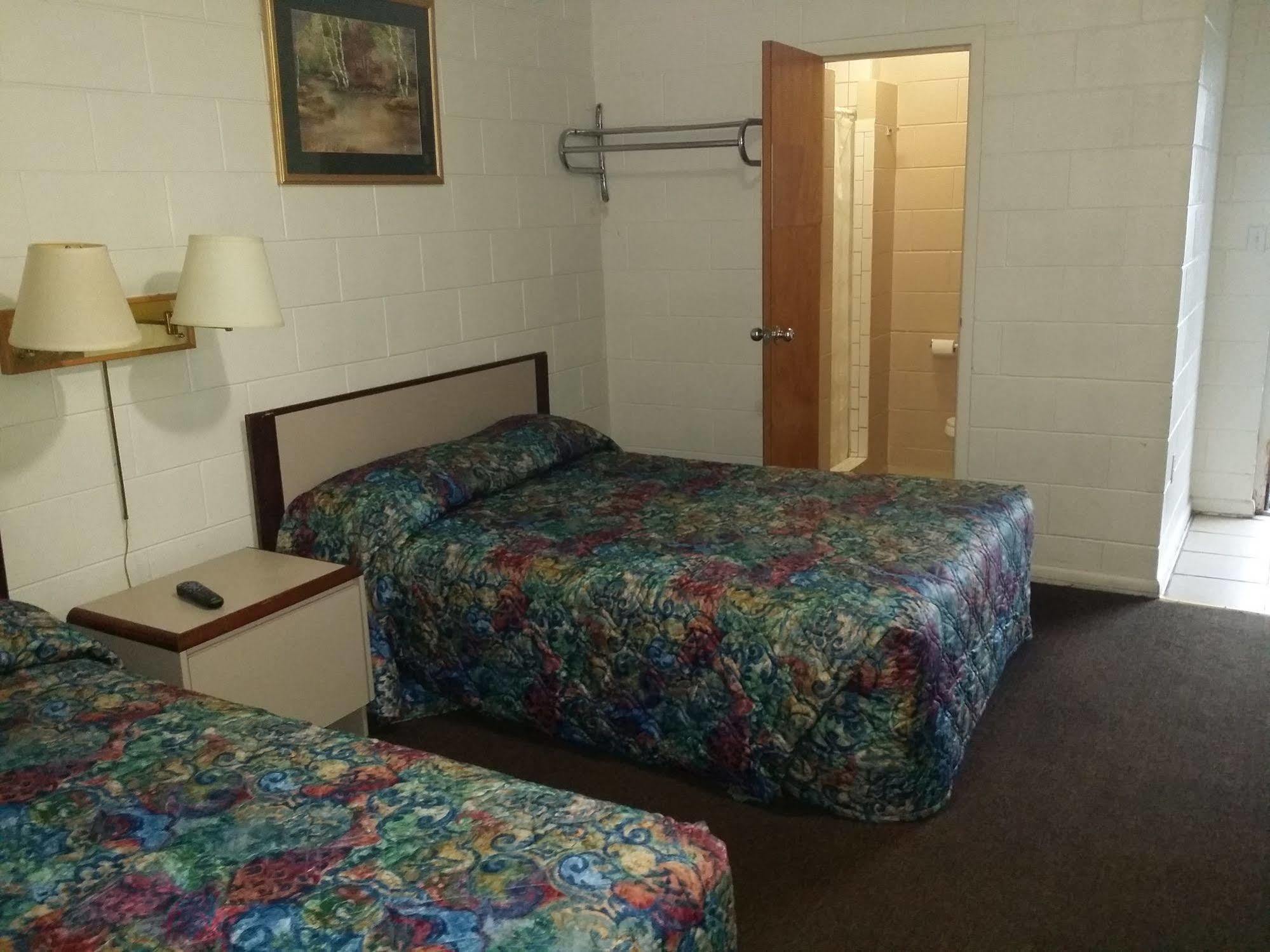 Rosemount Motel Bedford Bagian luar foto